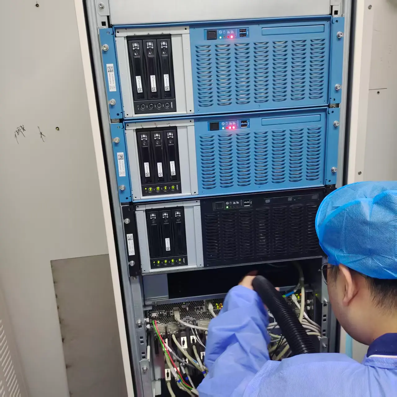 Philips UNIQ Clarity FD20 DSA Multi-System Technical Service and Parts Coordination Project — project image 6 thumbnail